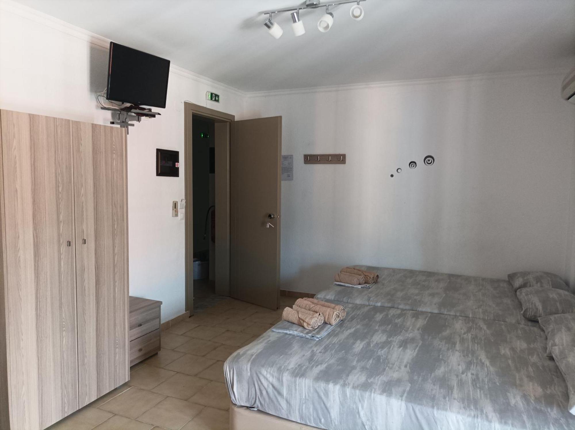 Apartamento Kleanthis Blue Vrasná Exterior foto